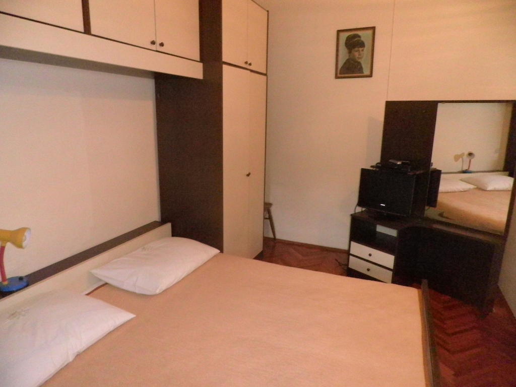 Apartments Holiday Lumbarda Exterior foto